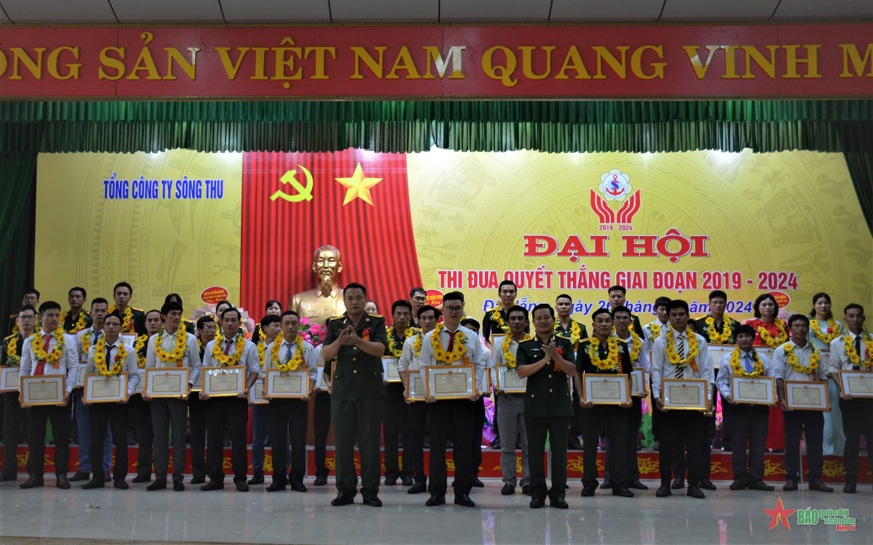 Tổng công ty Sông Thu: Thi đua lao động sản xuất gắn với quốc phòng